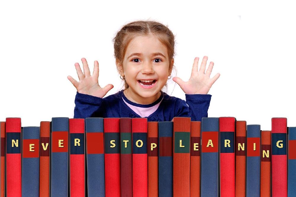 Dlaczego warto uczyć dzieci języka angielskiego od najmłodszych lat?